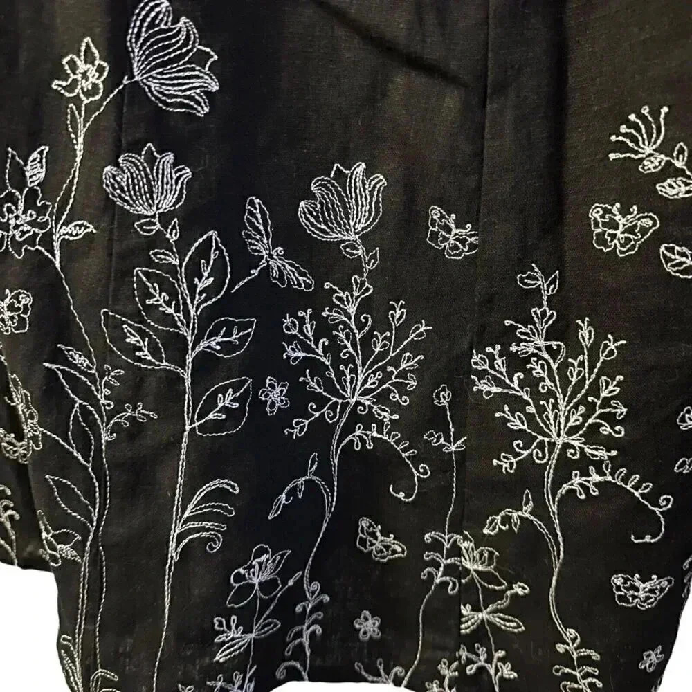 Christopher and banks skirt size medium linen blend black white floral embroidry - Picture 10 of 13